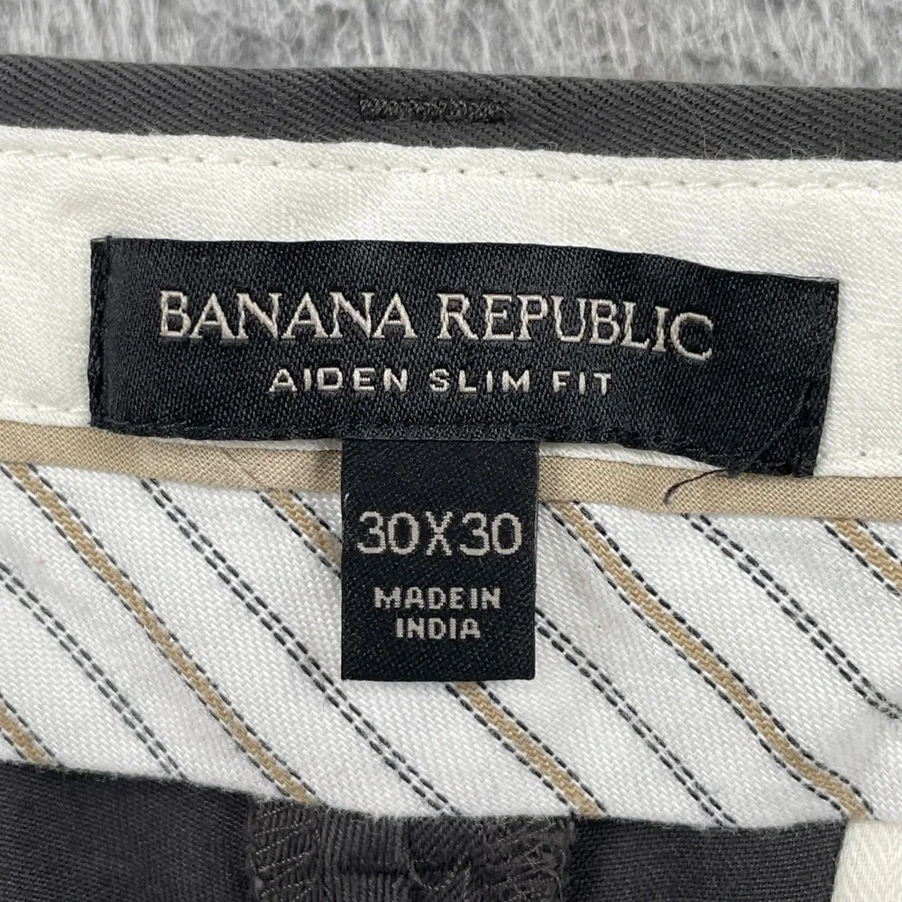 Banana Republic Chino Pants Mens 30x30 Gray Aiden Slim Fit Movement Stretch